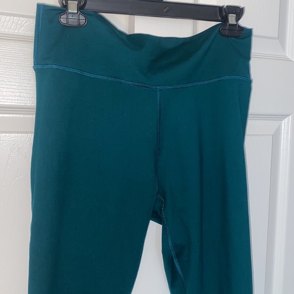 Fabletics PowerHold Legging - Picture 2 of 2